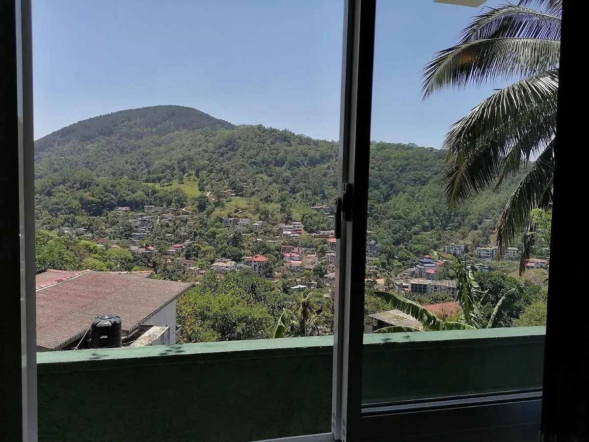 Mountain View Apartment Kandy Homestay